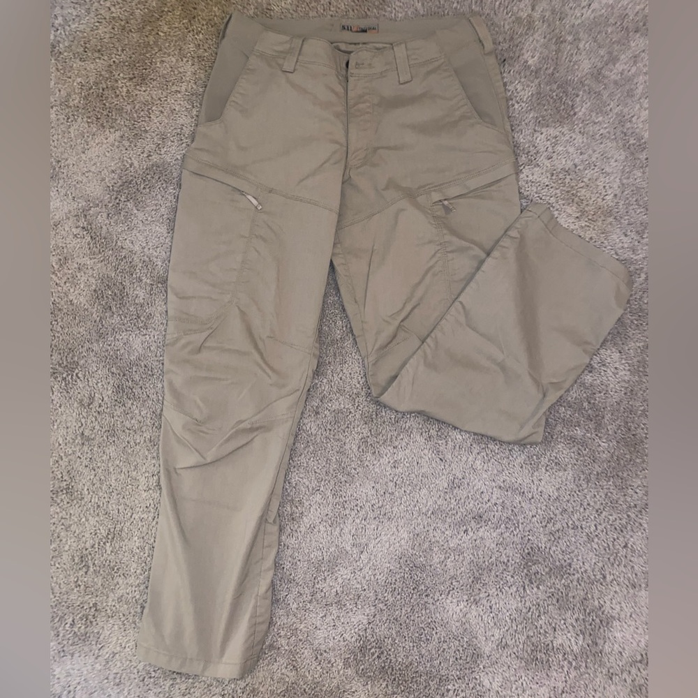 5.11 men’s tactical khaki cargo pants